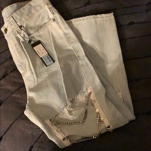 NWT CARMAR lightwash chain jeans